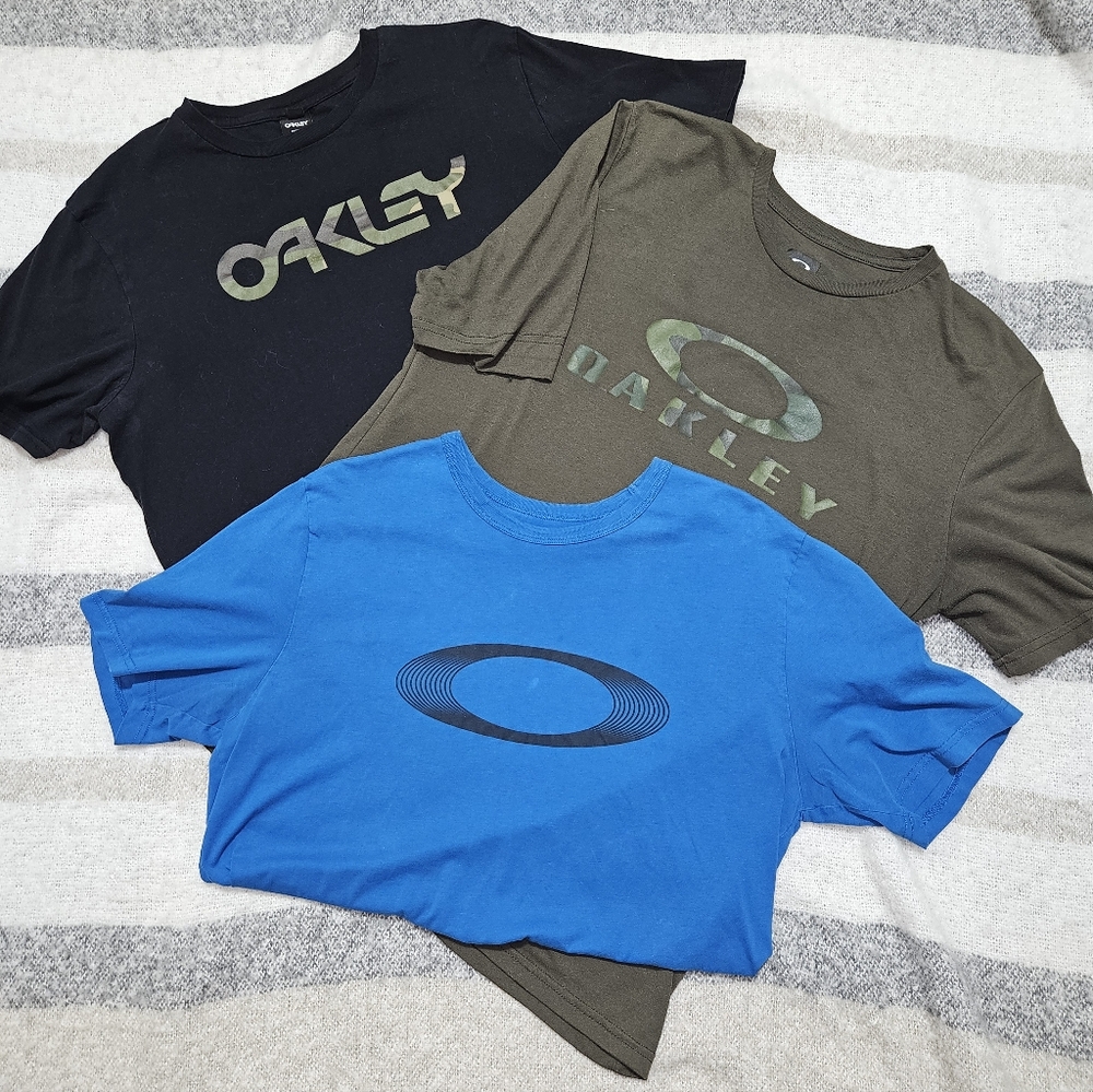 Oakley Bundle Short Sleeve Tees - Black And Camo, Olive And Blue